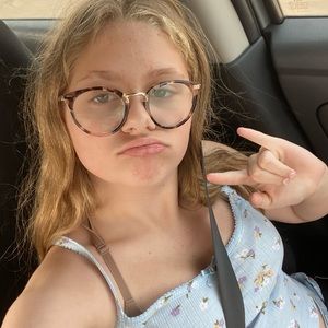 Meet your Posher, Georgia